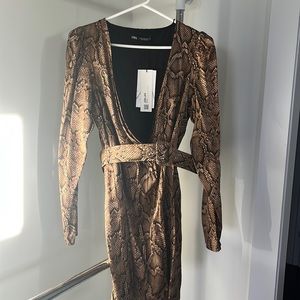 NWT Zara belted satin effect snake skin dress size M